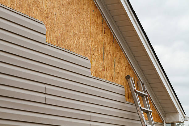 24/7 Emergency Vinyl Siding experts in Dobson, NC